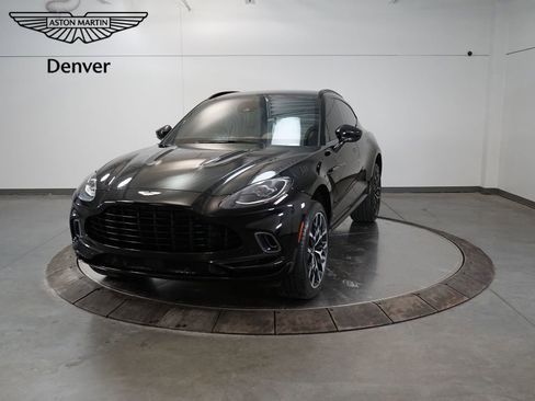 Used 2021 Aston Martin DBX image 1