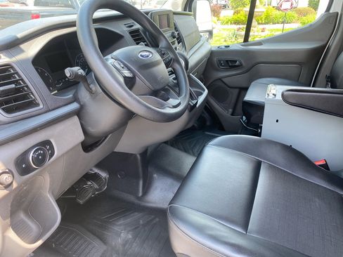Used 2020 Ford Transit 250 Low Roof AWD image 17