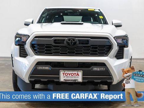 Certified 2026 Toyota Tacoma TRD Sport AWD/4WD image 2
