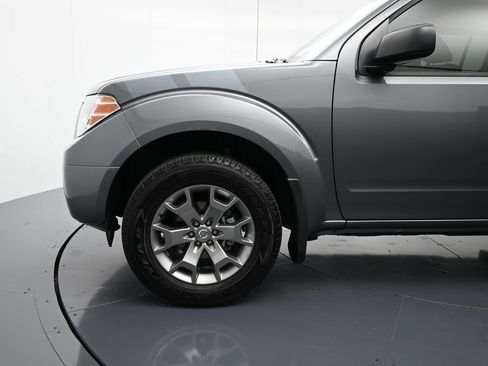 Used 2021 Nissan Frontier SV image 10