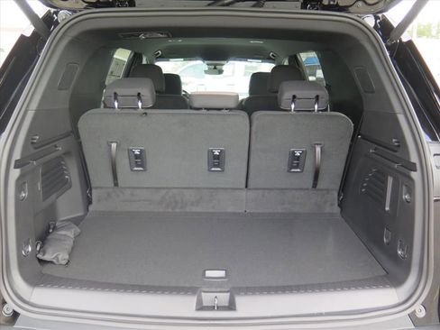 New 2026 Chevrolet Traverse LT w/ Enhanced Driving Package image 15