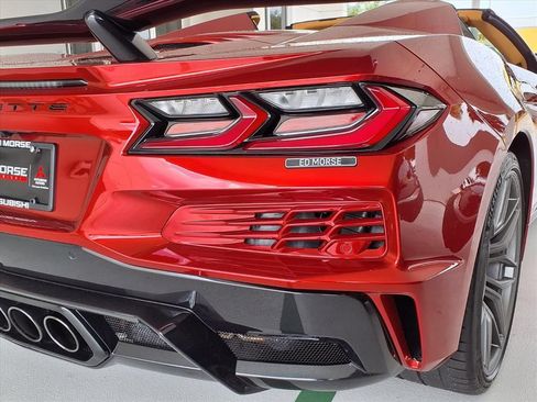Used 2025 Chevrolet Corvette Z06 w/ Stealth Interior Trim Package RWD image 14