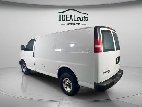 Used 2015 GMC Savana 2500 image 8