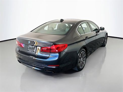 Used 2019 BMW 540i xDrive w/ Premium Package image 7