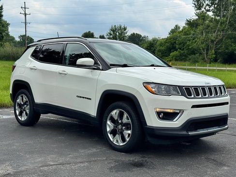 Used 2019 Jeep Compass Limited AWD/4WD image 6