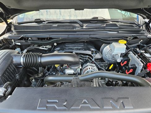 Used 2022 RAM 1500 Laramie AWD/4WD image 32