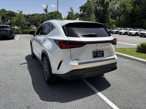Used 2024 Lexus NX 250 FWD image 13