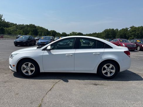 Used 2013 Chevrolet Cruze LT FWD image 1