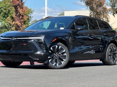 Used 2024 Chevrolet Blazer EV RS image 9