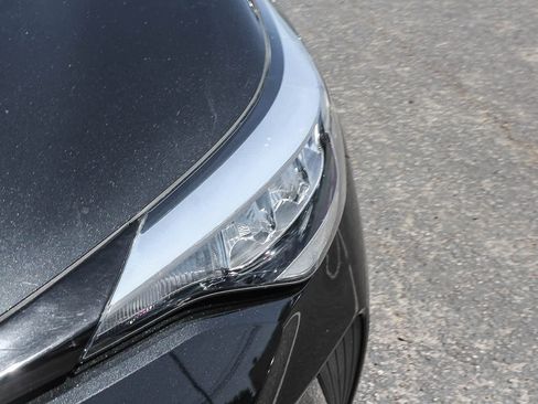 Used 2021 Toyota C-HR XLE FWD image 13