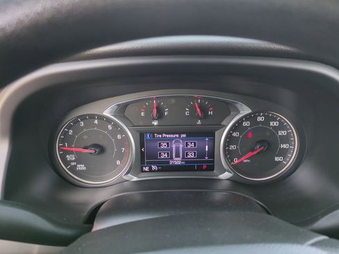 Used 2022 GMC Acadia SLE w/ Driver Convenience Package image 11