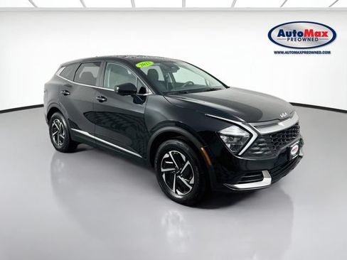 Used 2023 Kia Sportage LX AWD/4WD image 1
