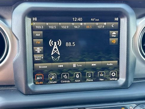 Used 2021 Jeep Wrangler Sport image 16