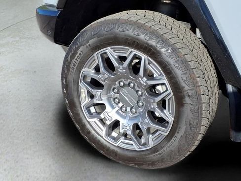 Used 2025 GMC Hummer EV 3X AWD/4WD image 10