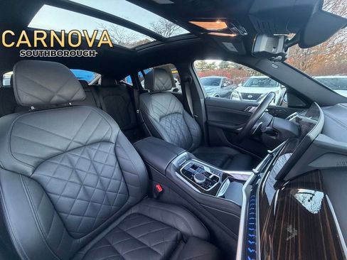 Used 2025 BMW X6 xDrive40i image 5