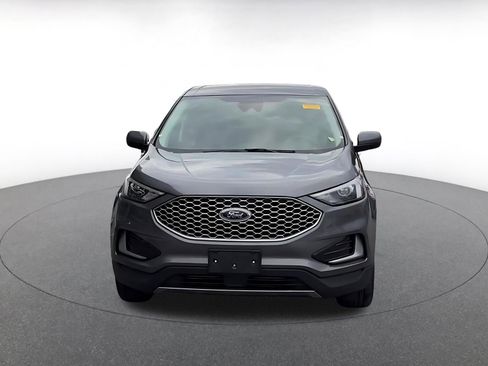 Used 2024 Ford Edge SEL image 4