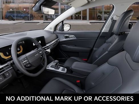 New 2026 Kia Sportage EX FWD image 17