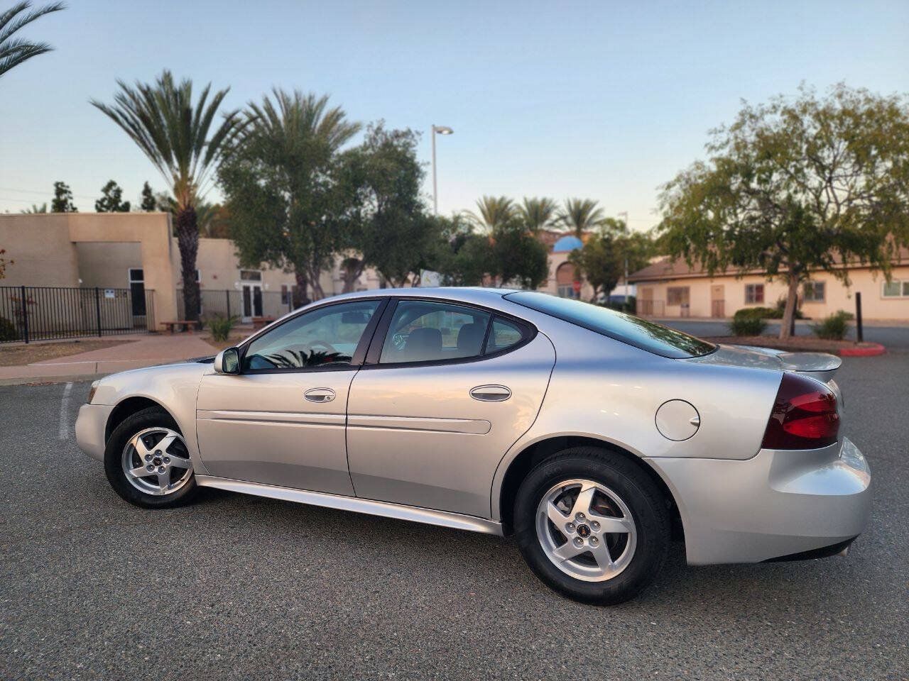 Used 2004 Pontiac Grand Prix GT w/ Drivers Package FWD image 8