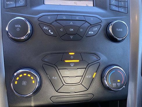 Used 2019 Ford Fusion S image 11