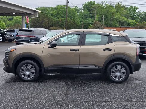Used 2025 Nissan Kicks S FWD image 23