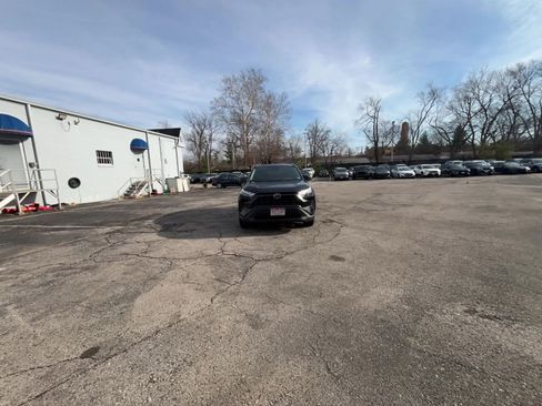 Used 2025 Toyota RAV4 LE image 14