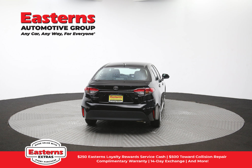 Used 2025 Toyota Corolla LE FWD image 36