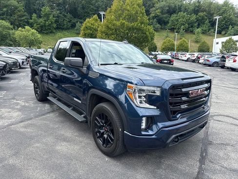 Used 2020 GMC Sierra 1500 Elevation w/ Elevation Value Package AWD/4WD image 8