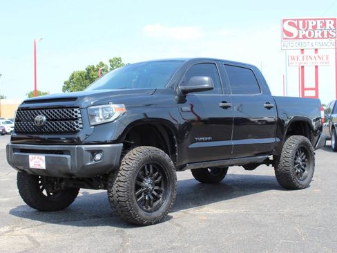 Used 2018 Toyota Tundra SR5 image 7