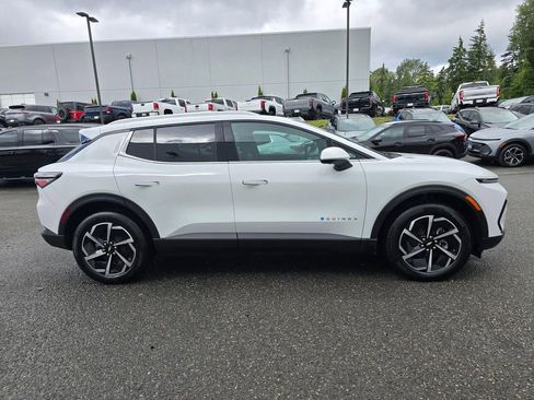 New 2026 Chevrolet Equinox EV LT AWD/4WD image 5