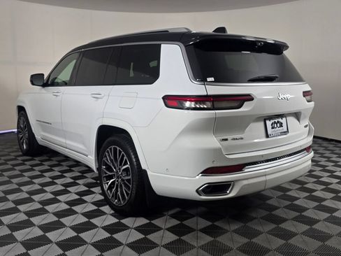 Used 2023 Jeep Grand Cherokee L Summit AWD/4WD image 5