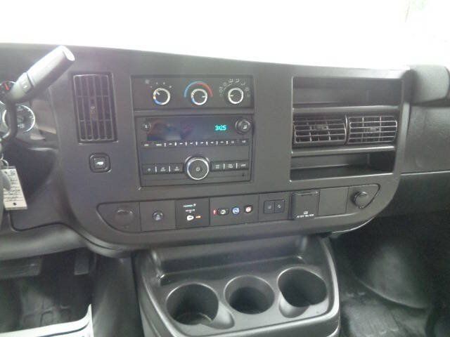 Used 2021 Chevrolet Express 3500 w/ Power Convenience Package RWD image 18