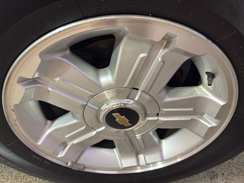 Used 2009 Chevrolet Tahoe LT w/ Convenience Package image 38