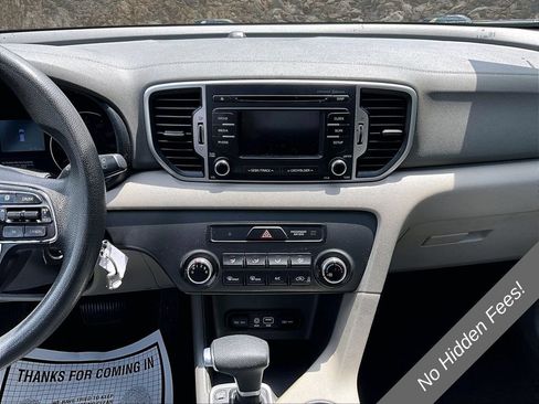 Used 2018 Kia Sportage LX FWD image 4