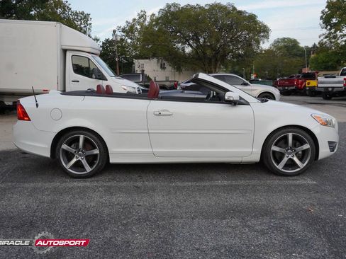 Used 2012 Volvo C70 T5 w/ Dynamic Trim Pkg image 8