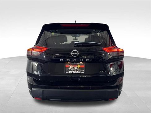 Used 2025 Nissan Rogue SV AWD/4WD image 6