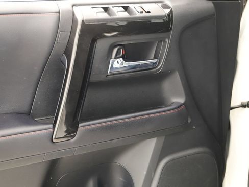 Used 2021 Toyota 4Runner TRD Off-Road Premium w/ Moonroof Package AWD/4WD image 21