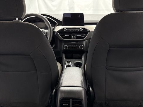 Used 2020 Ford Escape SE image 32