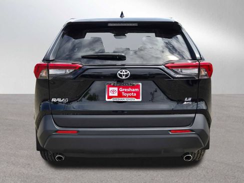 Certified 2025 Toyota RAV4 LE AWD/4WD image 5