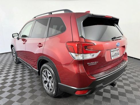 Used 2020 Subaru Forester Premium AWD/4WD image 17