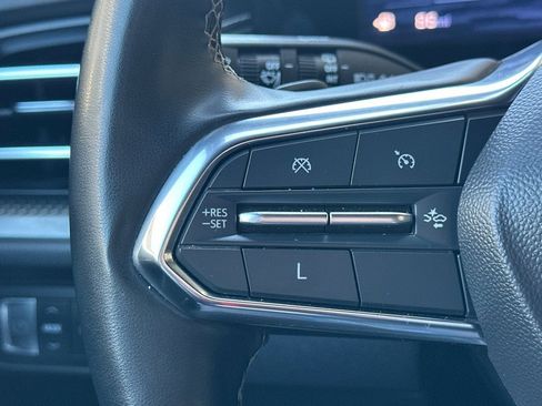 Certified 2024 Chevrolet Traverse LT image 33