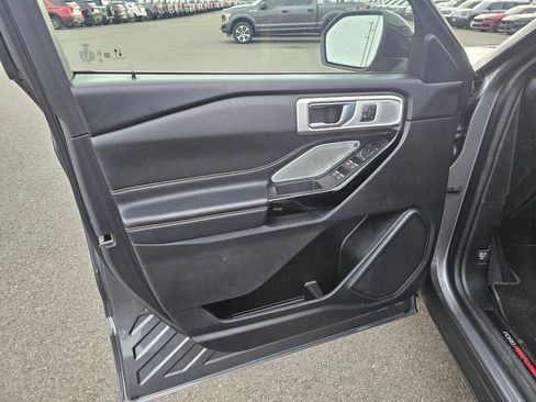 Certified 2022 Ford Explorer ST w/ Equipment Group 401A image 17