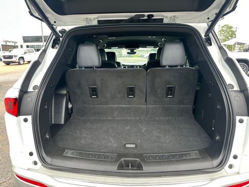 Certified 2024 Buick Enclave Premium image 6