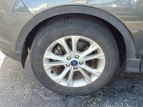 Used 2019 Ford Escape SE image 31