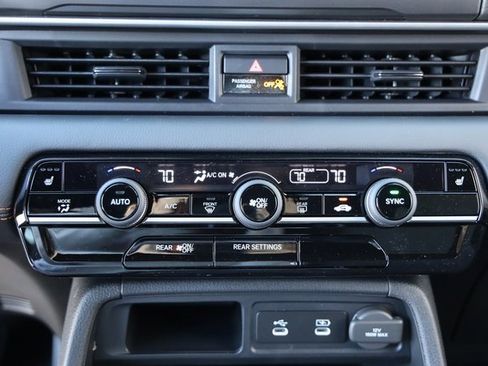 New 2026 Honda Pilot Sport image 23