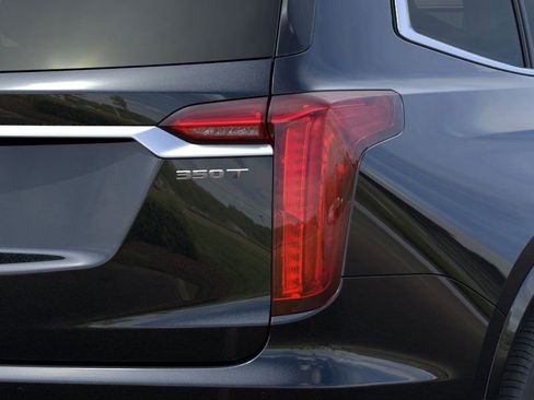 New 2025 Cadillac XT6 Luxury image 11