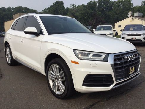 Used 2018 Audi Q5 2.0T Premium Plus w/ Premium Plus Package AWD/4WD image 5