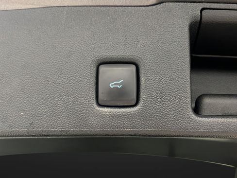 Used 2024 Ford Escape Platinum AWD/4WD image 28