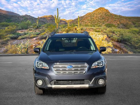 Used 2017 Subaru Outback 2.5i Limited AWD/4WD image 4