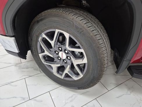 New 2026 GMC Sierra 1500 SLT image 34