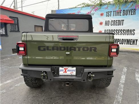 Used 2021 Jeep Gladiator Sport image 5